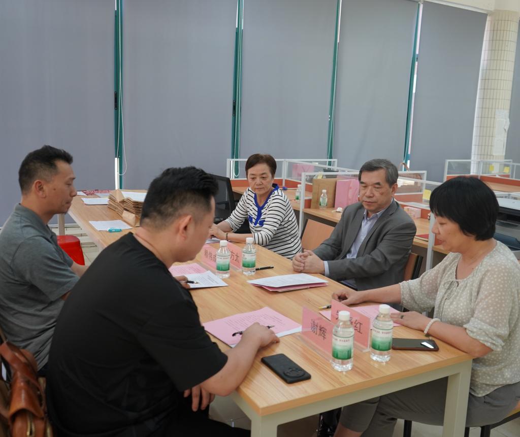 82efd7d33d55e73e33c2e78e8428731